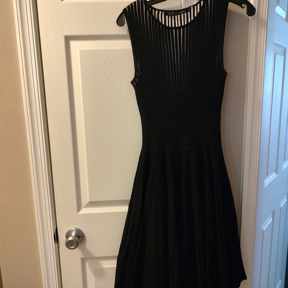 Antonino Valenti Elegant Black Sleeveless Dress - Picture 1 of 6